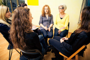 women participating in an oregon womens drug rehab program
